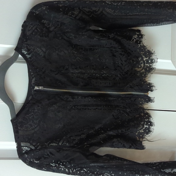 Long sleeve lace crop top - Picture 4 of 5